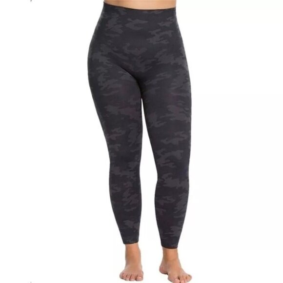 SPANX Tummy Control Seamless Leggings Black Camo 1X - Picture 1 of 6